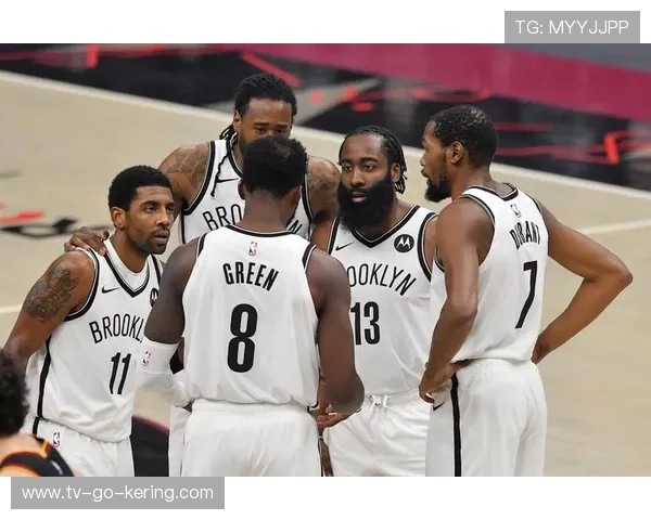 尼克斯大战篮网巅峰对决纽约德比火花四射谁能笑到最后