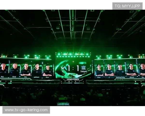 《电竞赛事激战正酣全球顶级战队齐聚巅峰对决》