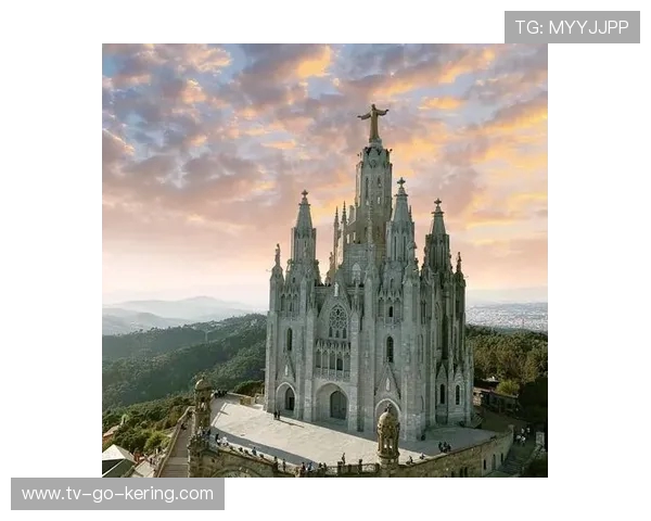 探索巴塞罗那：一座融合艺术、历史与现代魅力的城市之旅