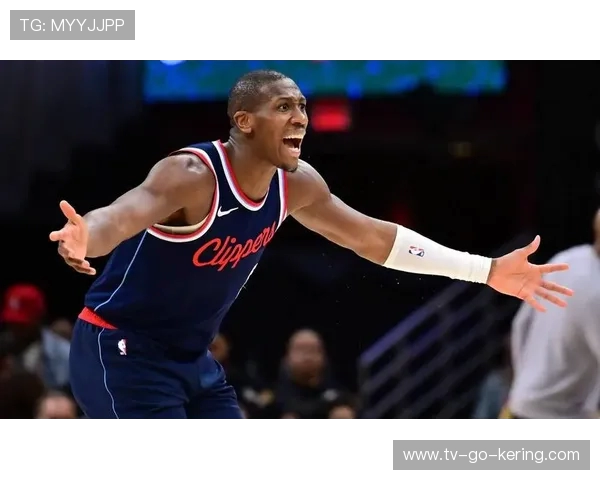 16NBA快船对决劲敌全力以赴争夺季后赛席位的精彩战役